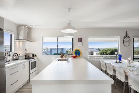 Photo of property in 20 Day Dawn Crescent, Omaha, 0986