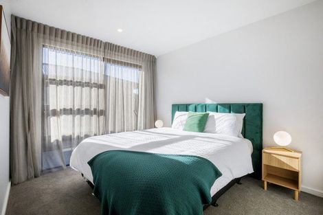 Photo of property in 33 Alps View Place, Lake Hayes, Queenstown, 9304