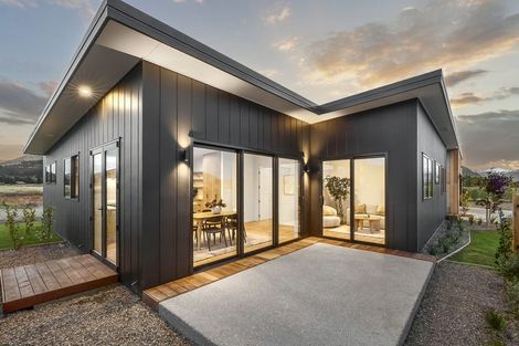 Photo of property in 26 Deans Drive, Wanaka, 9382