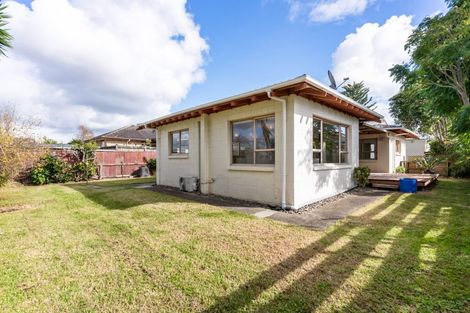 Photo of property in 2/146 Queen Street, Pukekohe, 2120