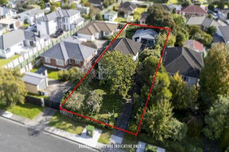 Photo of property in 32 Kervil Avenue, Te Atatu Peninsula, Auckland, 0610