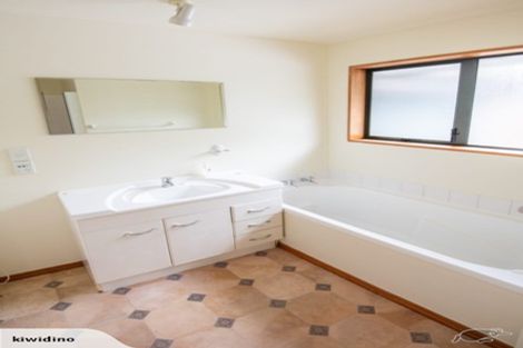 Photo of property in 25b Seymour Street, Hornby, Christchurch, 8042