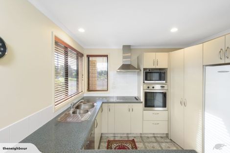 Photo of property in 718 Gloucester Road, Papamoa Beach, Papamoa, 3118