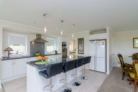 Photo of property in 10 Feist Street, Carterton, 5713