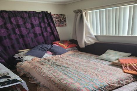 Photo of property in 19 Titchener Street, New Lynn, Auckland, 0600