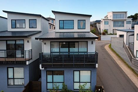 Photo of property in 48 Ascension Crescent, Orewa, 0931