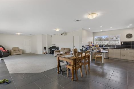 Photo of property in 58 Prince Regent Drive, Half Moon Bay, Auckland, 2012
