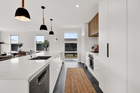 Photo of property in 33a List Street, Welbourn, New Plymouth, 4310