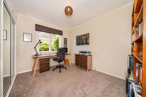 Photo of property in 350 Fergusson Drive, Heretaunga, Upper Hutt, 5018