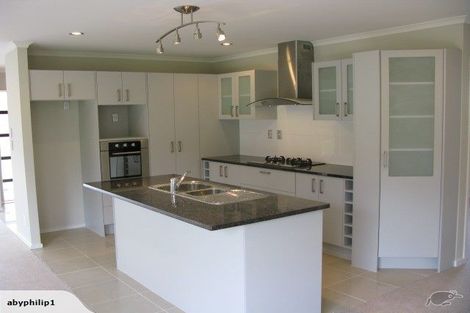 Photo of property in 80 South Kensington Way, Henderson, Auckland, 0612