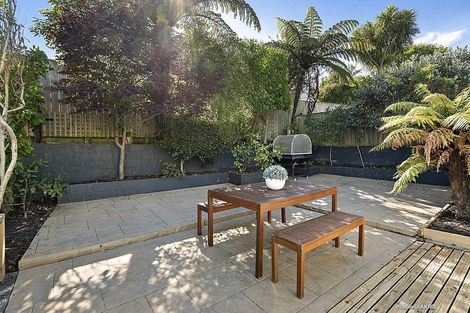 Photo of property in 5 Jeypore Street, Berhampore, Wellington, 6023