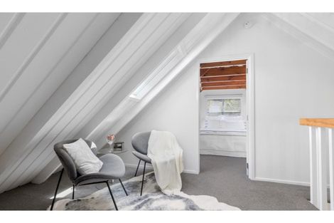 Photo of property in 1/5 Scarlock Avenue, Browns Bay, Auckland, 0630