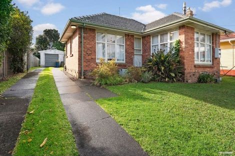Photo of property in 23 Toru Street, Te Atatu Peninsula, Auckland, 0610