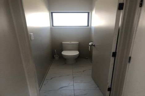 Photo of property in 15a Secretariat Place, Randwick Park, Auckland, 2105