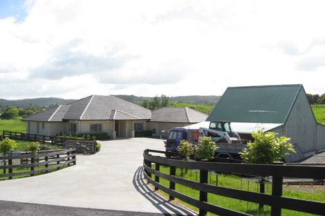 Photo of property in 506 Ponga Road, Opaheke, Papakura, 2584