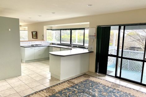 Photo of property in 18 Lanham Lane, Massey, Auckland, 0614