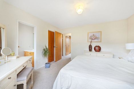 Photo of property in 5 Algie Place, Avonhead, Christchurch, 8042