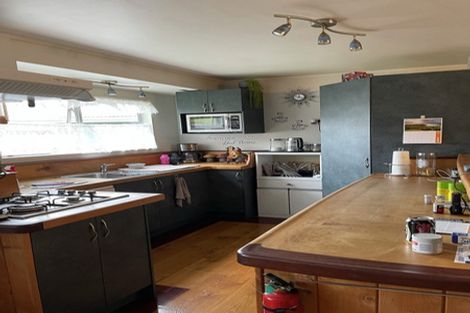 Photo of property in 48 Kingsclere Place, Goodwood Heights, Auckland, 2105