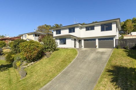 Photo of property in 30 Waipuna Grove, Welcome Bay, Tauranga, 3112