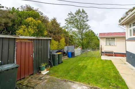 Photo of property in 3 Stuart Street, Owaka, 9535
