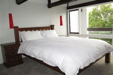 Photo of property in 1/33 Newbridge Place, Ilam, Christchurch, 8041