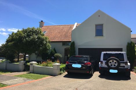 Photo of property in 2 Annagary Rise, Dannemora, Auckland, 2016