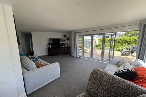 Photo of property in 78 Lantana Road, Green Bay, Auckland, 0604