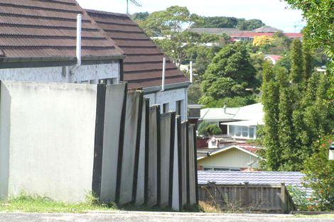 Photo of property in 2/177 Forrest Hill Road, Forrest Hill, Auckland, 0620