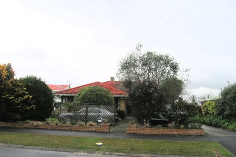 Photo of property in 12 Kingsley Street, St Andrews, Hamilton, 3200
