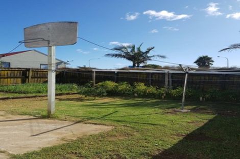 Photo of property in 49 Dissmeyer Drive, Clover Park, Auckland, 2019