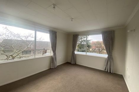 Photo of property in 52 Sawyers Arms Road, Northcote, Christchurch, 8052