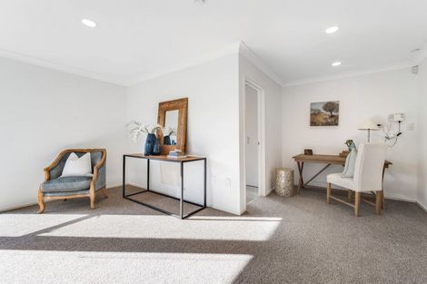 Photo of property in 36 Woodgers Way, Somerville, Auckland, 2014