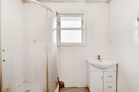 Photo of property in 44 Fisher Crescent, Otara, Auckland, 2023