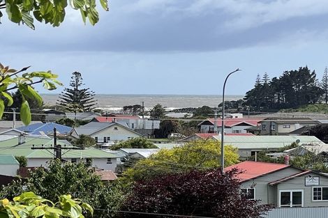 Photo of property in 67 Grey Street, Waitara, 4320