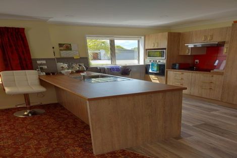 Photo of property in 19 Dunsford Close, Halswell, Christchurch, 8025