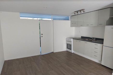 Photo of property in 3/73 Princes Street, Northcote Point, Auckland, 0627