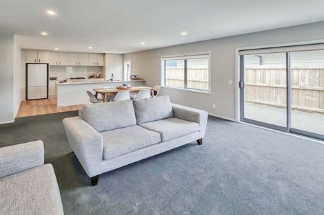 Photo of property in 10 Te Ara O Roimata, Wainuiomata, Lower Hutt, 5014