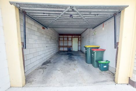 Photo of property in 5 Rothesay Place, Dinsdale, Hamilton, 3204