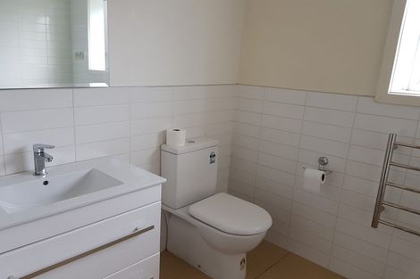 Photo of property in 28 Pinehurst Crescent, Russley, Christchurch, 8042