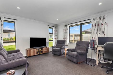 Photo of property in 22c Clive Road, Katikati, 3129