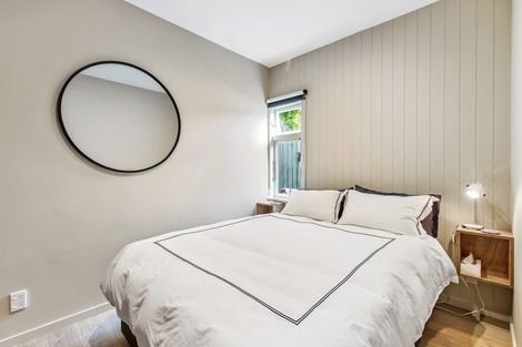 Photo of property in 49 Rolleston Street, Mount Cook, Wellington, 6021