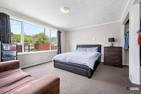Photo of property in 82 Hewer Crescent, Naenae, Lower Hutt, 5011