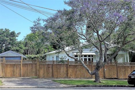 Photo of property in 19 Royal Terrace, Sandringham, Auckland, 1025