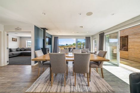 Photo of property in 66 Mount Marua Way, Timberlea, Upper Hutt, 5018