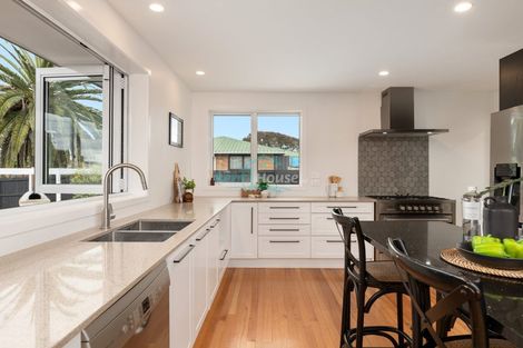 Photo of property in 11 Paterson Street, Mount Maunganui, 3116