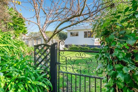 Photo of property in 118 Seaview Road, Paraparaumu Beach, Paraparaumu, 5032