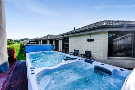 Photo of property in 40 Redwood Crescent, Hurdon, New Plymouth, 4310