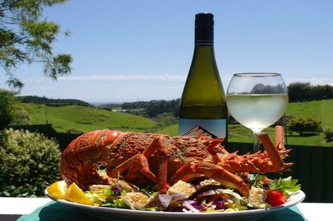 Photo of property in 24a Saint Ives Grove, Whalers Gate, New Plymouth, 4310