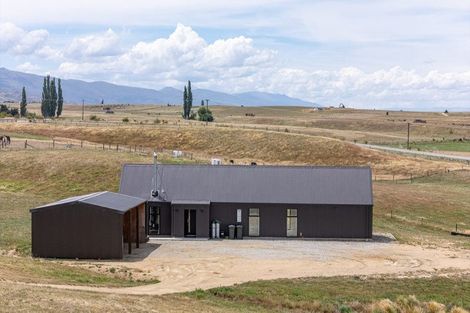 Photo of property in 20 Golden Heights Road, Springvale, Alexandra, 9393