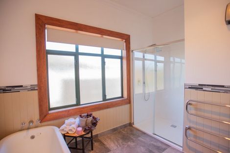 Photo of property in 18 Albert Street, Winton, 9720